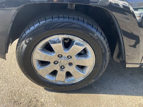 Used 2008 Jeep Grand Cherokee Overland AWD/4WD image 15