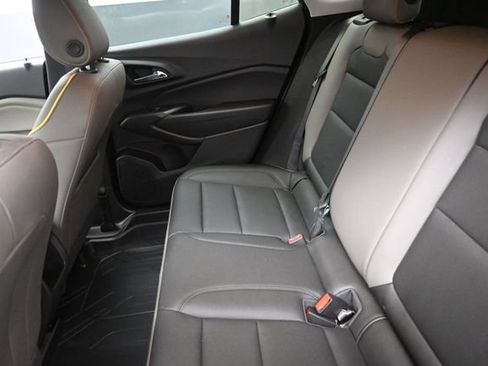 Used 2025 Chevrolet Trax ACTIV w/ Driver Confidence Package FWD image 22