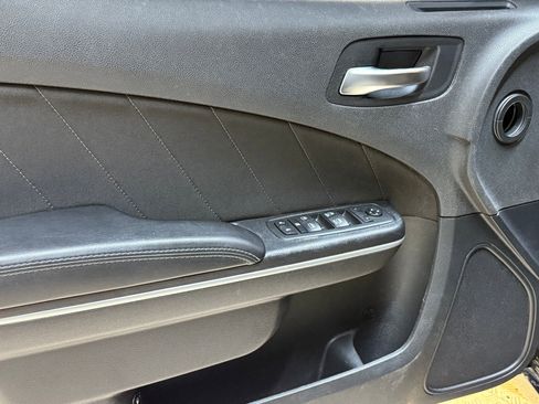 Used 2019 Dodge Charger SXT w/ Plus Group image 13