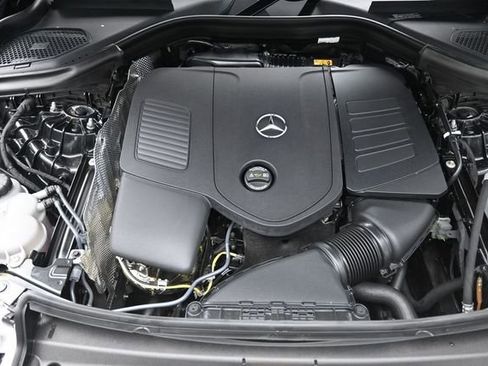 Used 2026 Mercedes-Benz GLC 300 image 32
