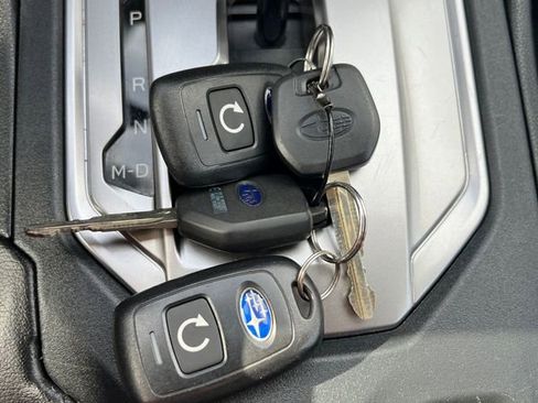 Used 2019 Subaru Crosstrek 2.0i Premium w/ Moonroof Package image 21