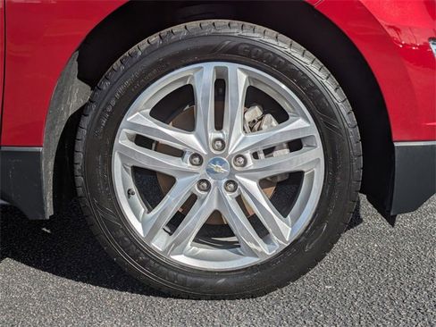 Used 2018 Chevrolet Equinox Premier image 11