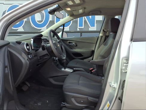 Used 2016 Chevrolet Trax LS image 14