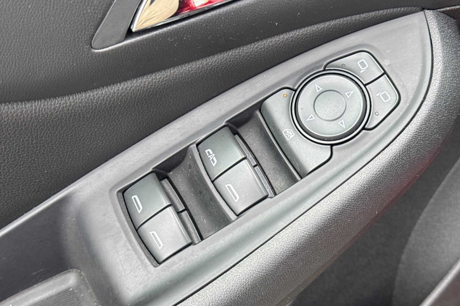 Used 2019 Chevrolet Volt Premier w/ Driver Confidence II Package FWD image 12