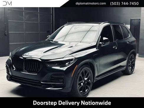 Used 2023 BMW X5 xDrive45e AWD/4WD image 1