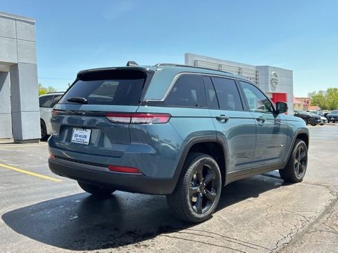 New 2026 Jeep Grand Cherokee Limited AWD/4WD image 13