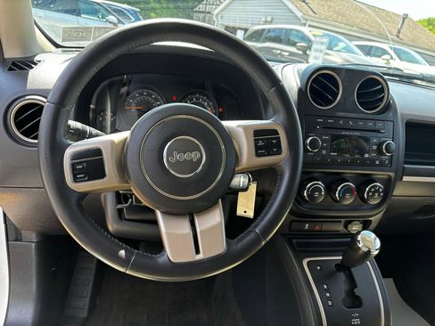 Used 2016 Jeep Patriot 75th Anniversary w/ Power Value Group AWD/4WD image 15