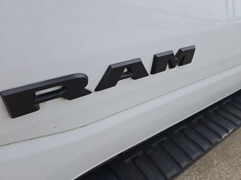 Used 2021 RAM 1500 Big Horn AWD/4WD image 18