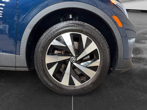 Used 2023 Volkswagen ID.4 Pro AWD/4WD image 39