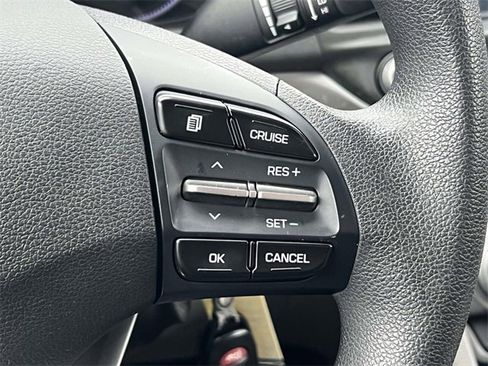 Used 2019 Hyundai Elantra SEL image 21