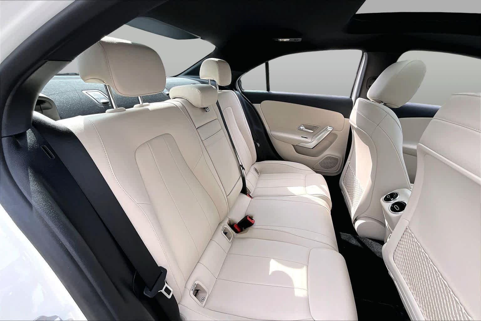 Used 2021 Mercedes-Benz A 220 image 31