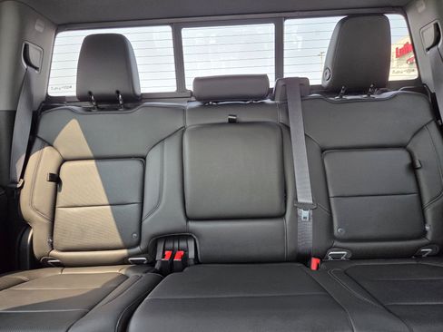Used 2019 GMC Sierra 1500 SLT w/ SLT Premium Plus Package AWD/4WD image 21