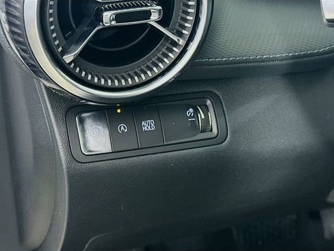 New 2026 Chevrolet Equinox LT image 10