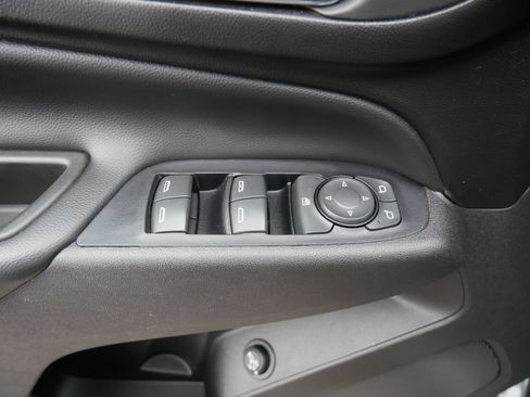 Used 2019 Chevrolet Equinox LT image 15