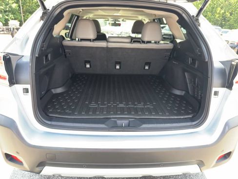 Certified 2025 Subaru Outback Limited AWD/4WD image 30