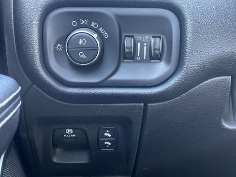 Used 2021 RAM 1500 Laramie AWD/4WD image 29