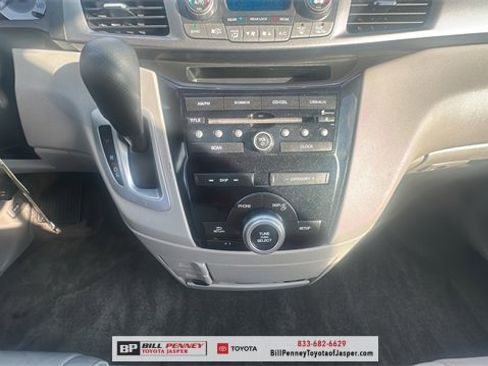 Used 2011 Honda Odyssey EX-L image 9