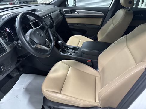 Used 2020 Volkswagen Atlas Cross Sport SE AWD/4WD image 13