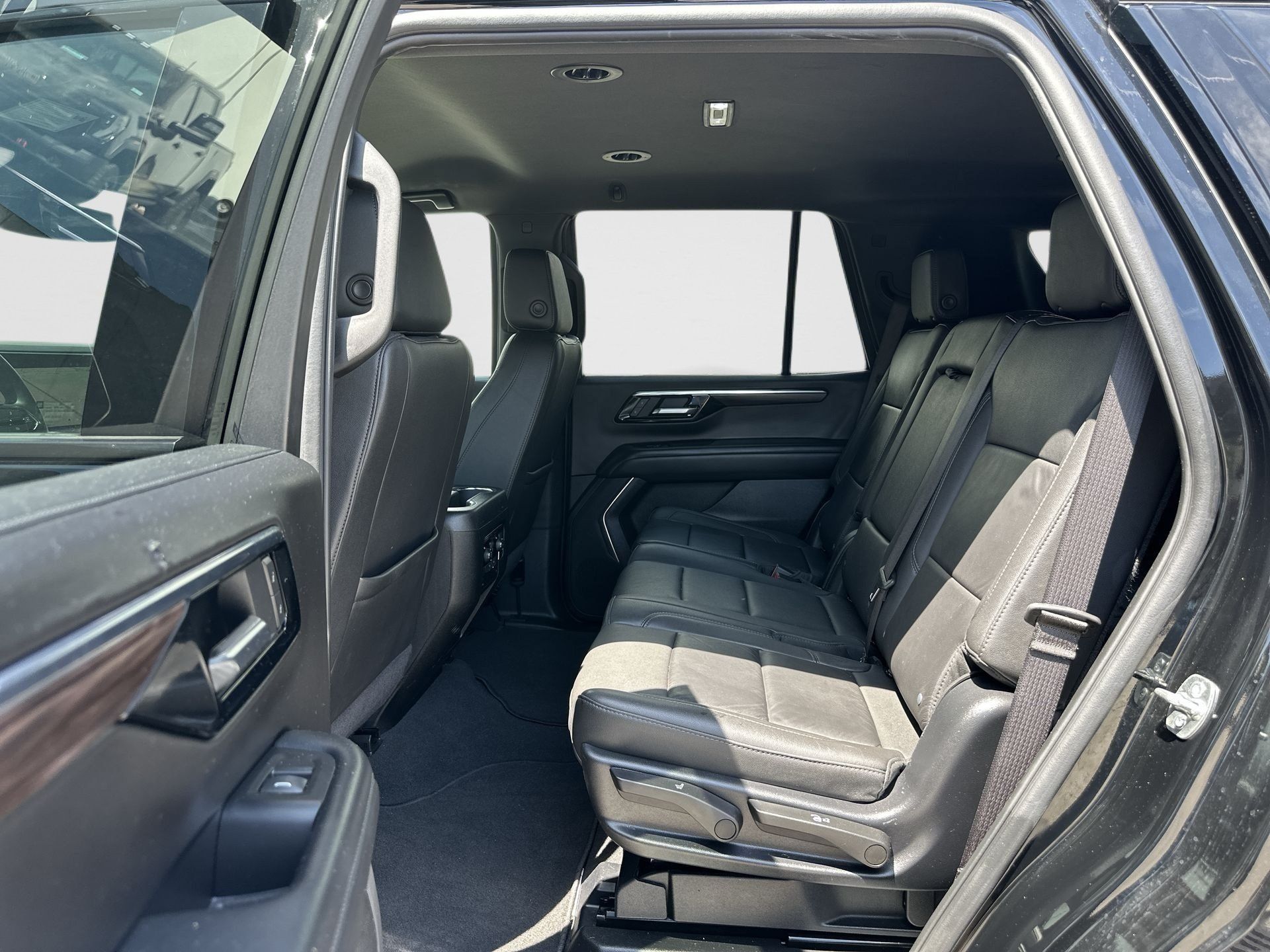 Certified 2025 Chevrolet Tahoe Z71 AWD/4WD image 24