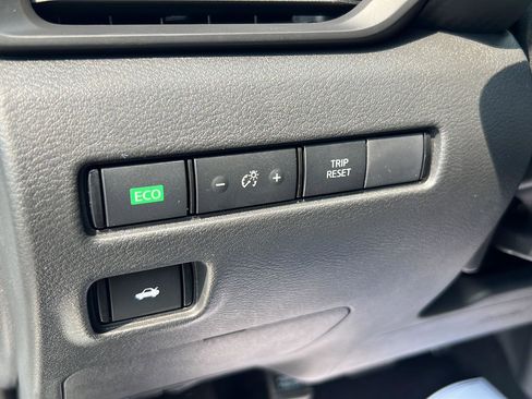 New 2025 Nissan Sentra S image 17