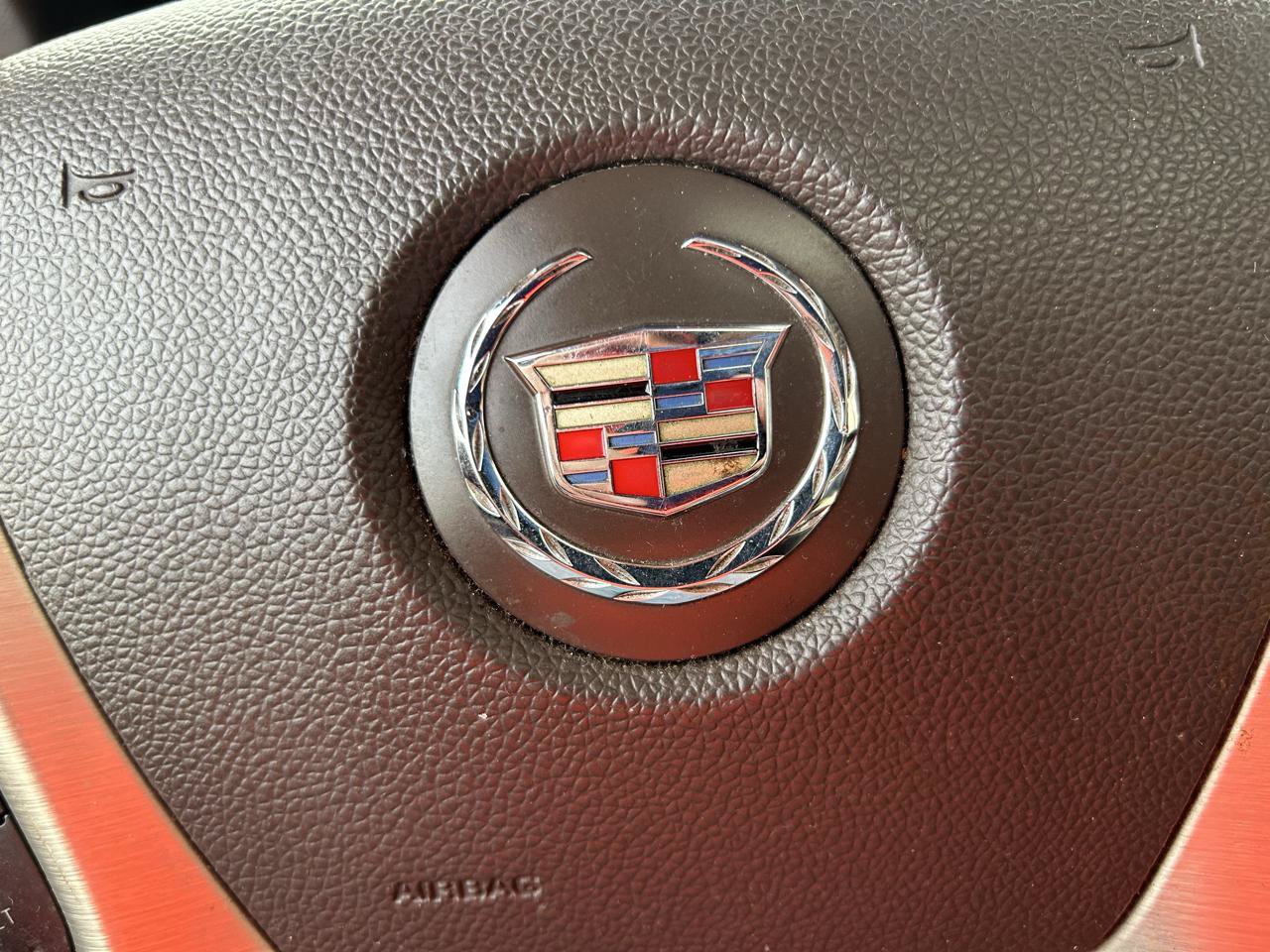Used 2011 Cadillac Escalade ESV Platinum AWD/4WD image 23