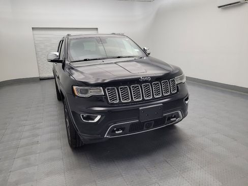 Used 2019 Jeep Grand Cherokee Overland AWD/4WD image 14