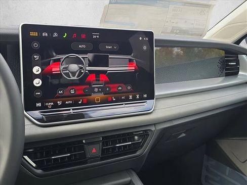 New 2026 Volkswagen Tiguan SE AWD/4WD image 12