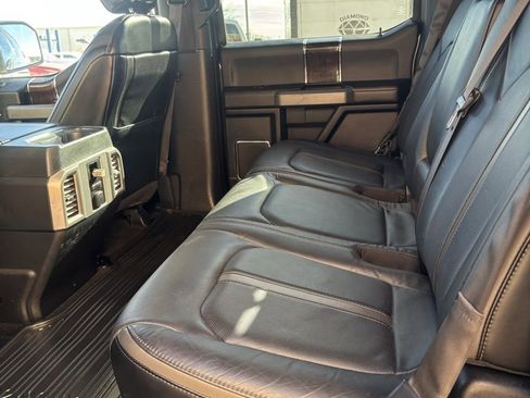 Used 2015 Ford F150 Platinum w/ Equipment Group 701A Luxury image 10