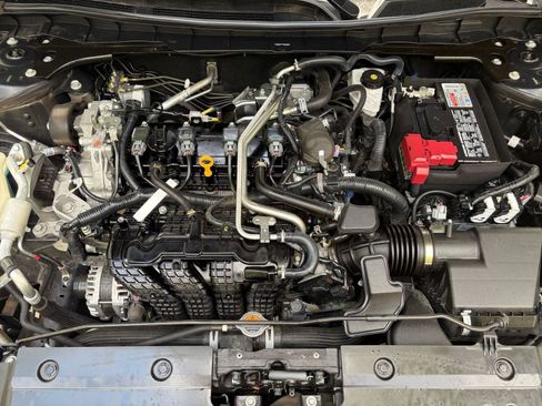 Used 2025 Nissan Altima 2.5 SV image 31