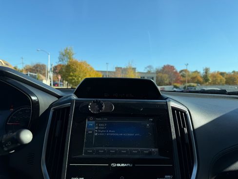 Used 2018 Subaru Impreza 2.0i image 12