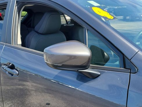 Used 2024 Subaru Crosstrek 2.0i Premium image 9