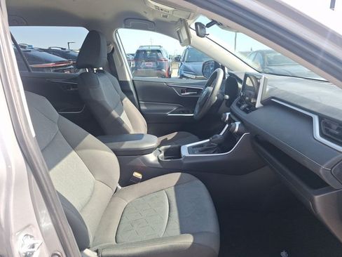Used 2024 Toyota RAV4 XLE FWD image 17
