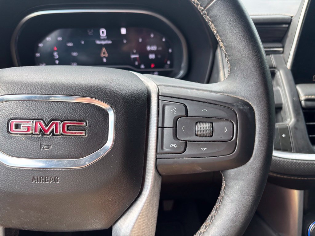 Used 2023 GMC Yukon XL SLT w/ SLT Luxury Package RWD image 31