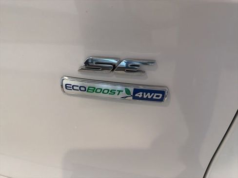 Used 2016 Ford Escape SE w/ SE Cold Weather Package image 7