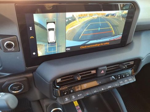 Used 2024 Toyota Land Cruiser image 37