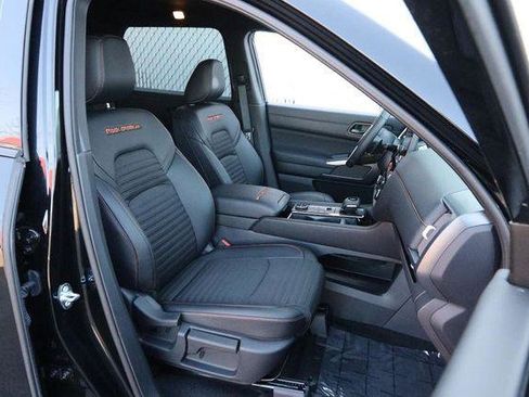 Used 2025 Nissan Pathfinder Rock Creek image 28