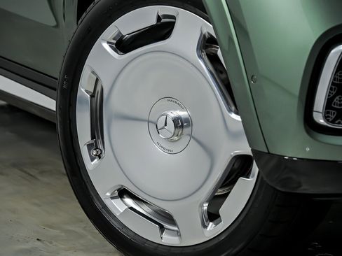 Used 2026 Mercedes-Benz Maybach GLS 600 4MATIC image 3