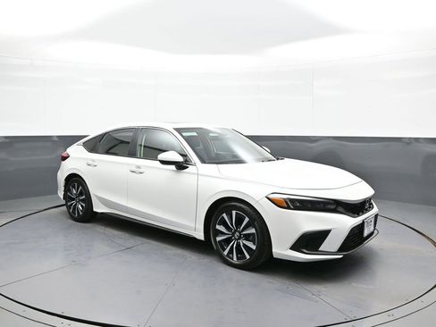 Certified 2024 Honda Civic EX-L image 4