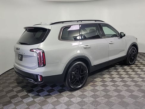 Certified 2025 Kia Telluride SX Prestige X-Line AWD/4WD image 4