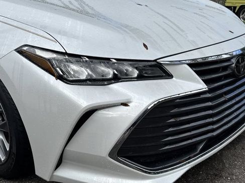 Used 2019 Toyota Avalon XLE w/ Moonroof Package FWD image 8