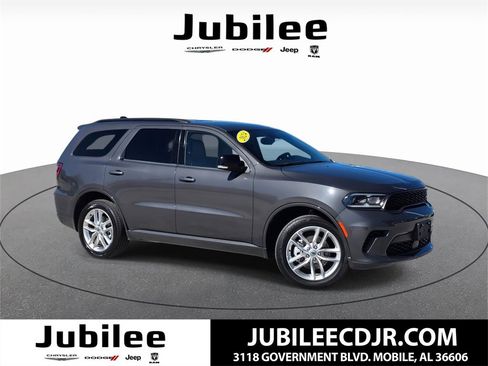 Used 2024 Dodge Durango GT image 1