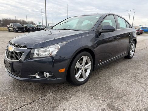 Used 2014 Chevrolet Cruze LT w/ RS Package image 3