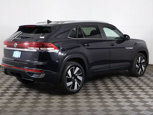 Used 2025 Volkswagen Atlas Cross Sport SE AWD/4WD image 10