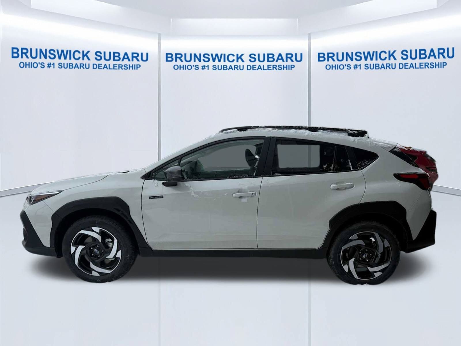 New 2026 Subaru Crosstrek 2.5i Limited w/ Crosstrek Mirror Package AWD/4WD image 3