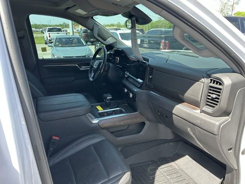 Used 2023 GMC Sierra 1500 SLT w/ SLT Premium Package image 13