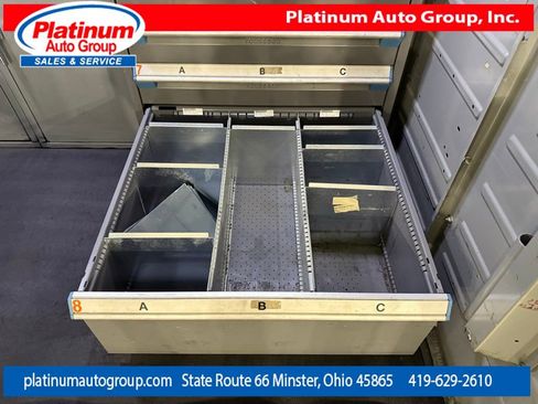 Used 2017 Chevrolet Express 3500 Extended RWD image 48