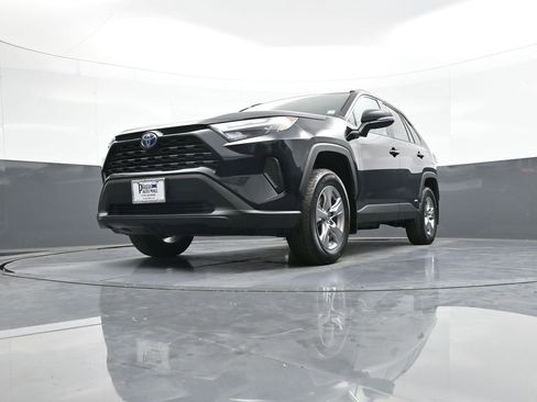 Certified 2024 Toyota RAV4 XLE image 27
