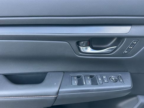 Used 2025 Honda CR-V Sport-L image 11