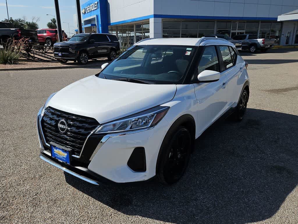 Used 2024 Nissan Kicks SV FWD image 4