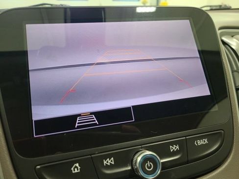 Used 2022 Chevrolet Malibu LS FWD image 3